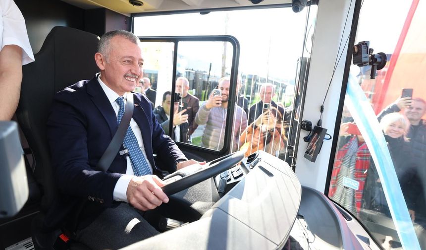 Büyükşehir, filosunu 68 otobüsle güçlendirdi  Büyükakın: Türkiye’nin en genç ulaşım filosu Kocaeli’de