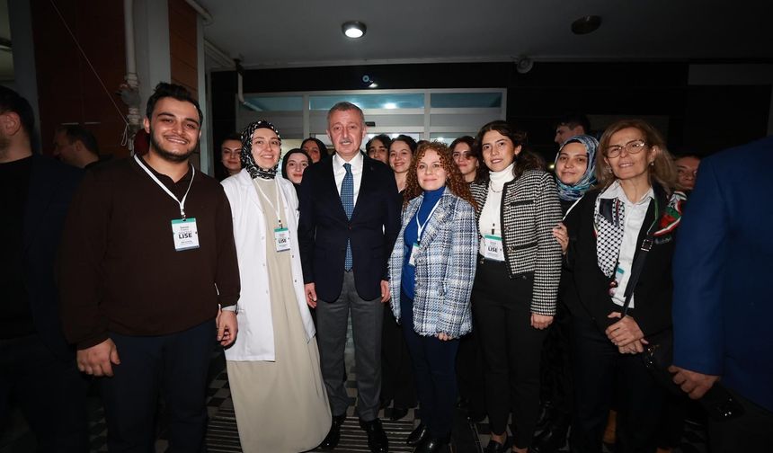 Büyükakın: "Akademi Liselerde gençlerimizi geleceğe hazırlıyoruz"