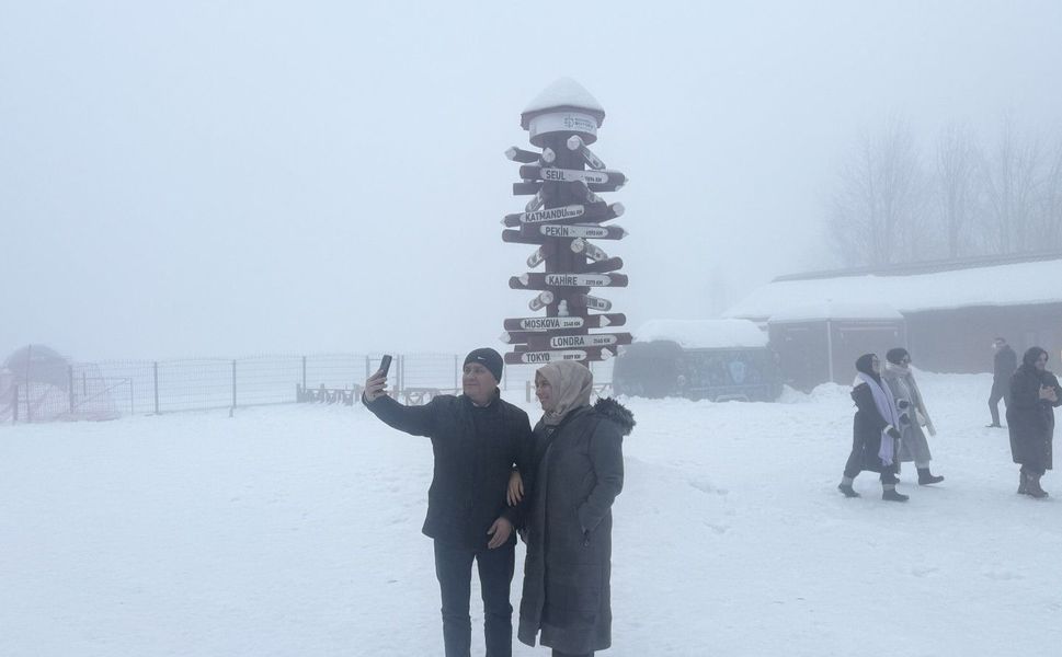 Kuzuyayla'da bayram ve kar sevinci bir arada