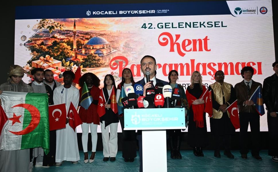 Vali İlhami Aktaş;  KENTTEKİ GÜÇLÜ DAYANIŞMAYA DİKKAT ÇEKTİ